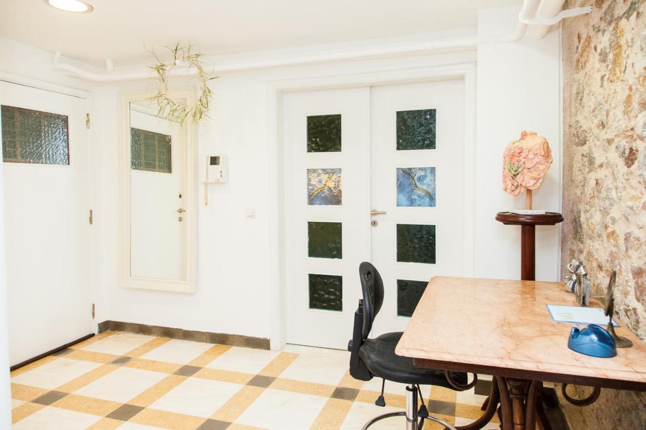 Chic Charming Central Athens Apt. 외부 사진